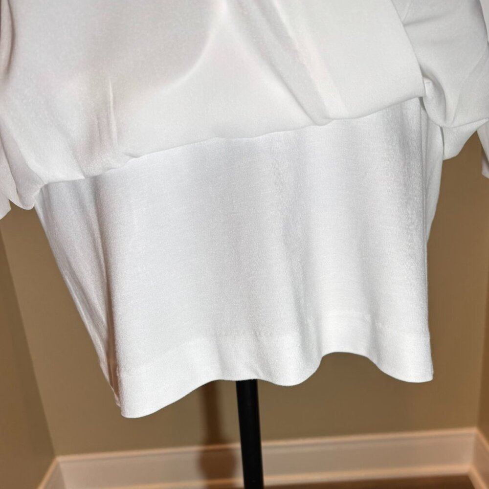 NWOT Cabi White Blouse Long Sleeve V-Neckline Size XL - Picture 5 of 10